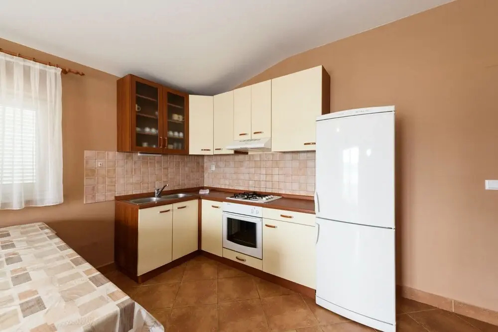 Vese - 100 m From Beach - A3