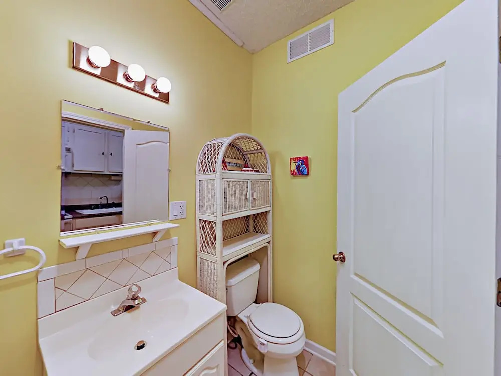 655 Cabana Beach Rd Cottage 4 Bedrooms 4 Bathrooms Cottage
