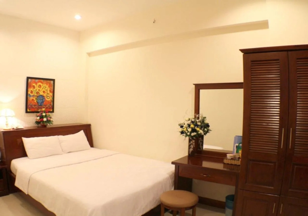 City Hotel 35 Luu Van Lang