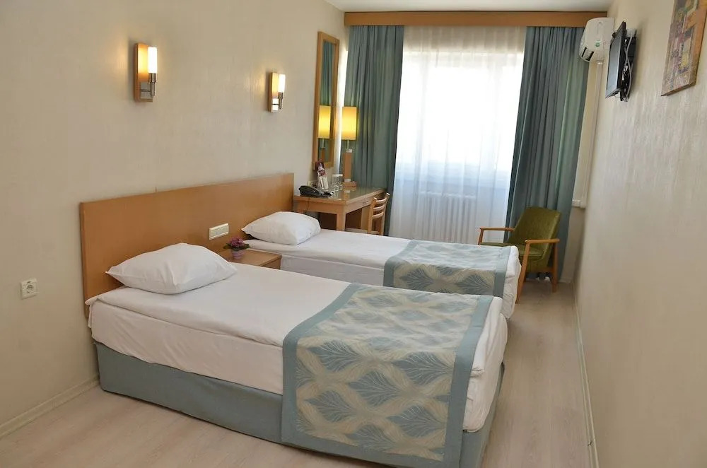Gimat Otel