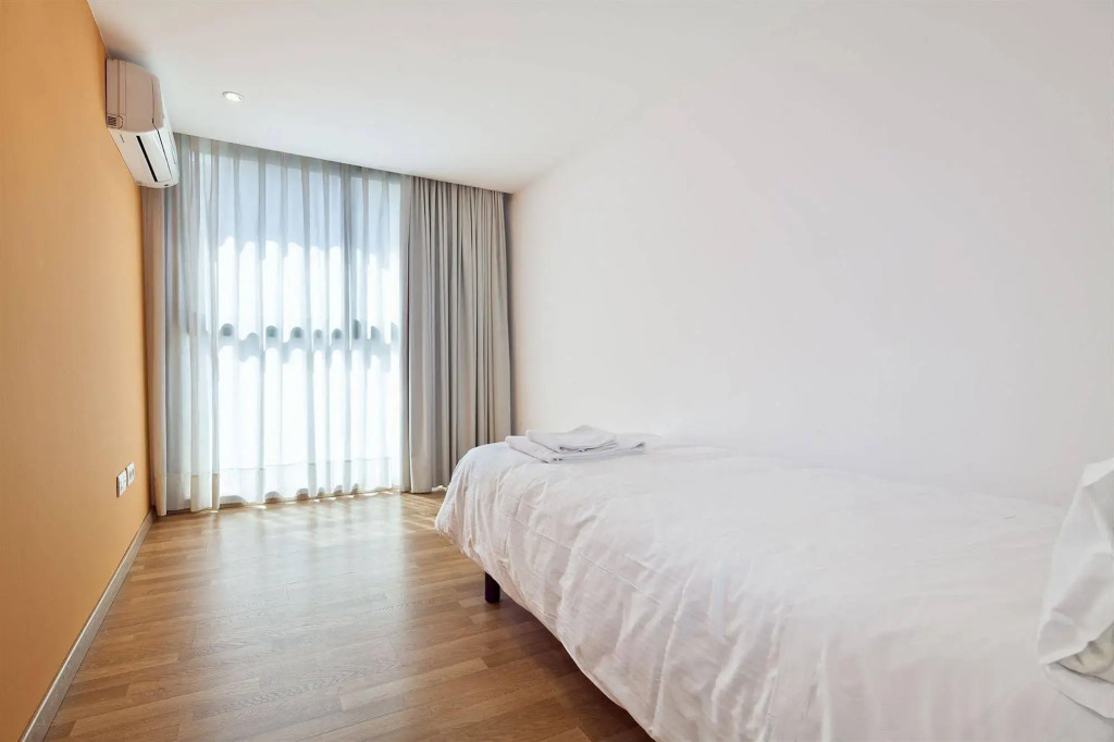 Inside Barcelona Apartments Sants