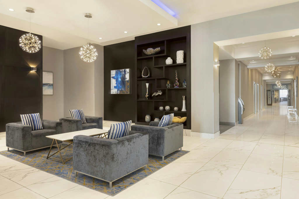 Embassy Suites By Hilton Toronto Airport