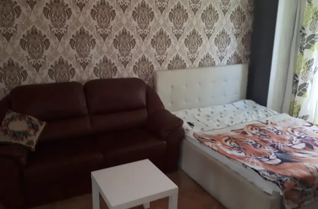 Добро пожаловать в столицу на улице Девятая Рота 17