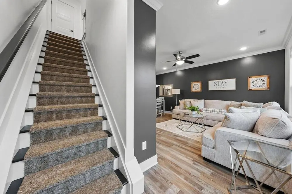 Rooftop Hot Tub - 9 Bed Luxury w Free Parking