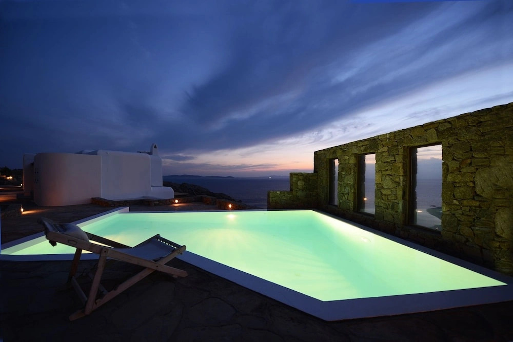 Villa Topaz