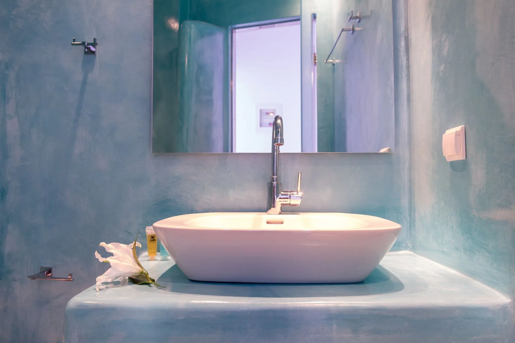 Oia Suites