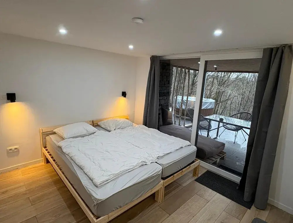 Chalet in the Woods With Nordic Bath