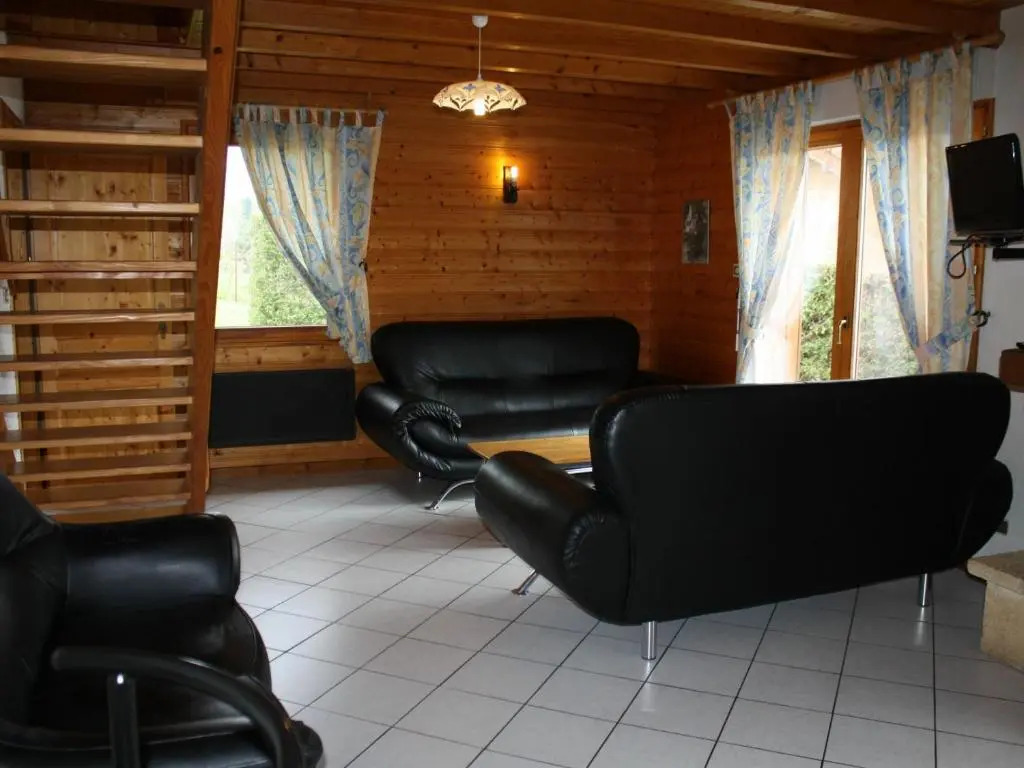 Chalet spacieux à Gérardmer avec terrasse et équipements familiaux - FR-1-589-65