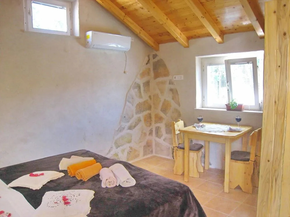 Stone House Harmony