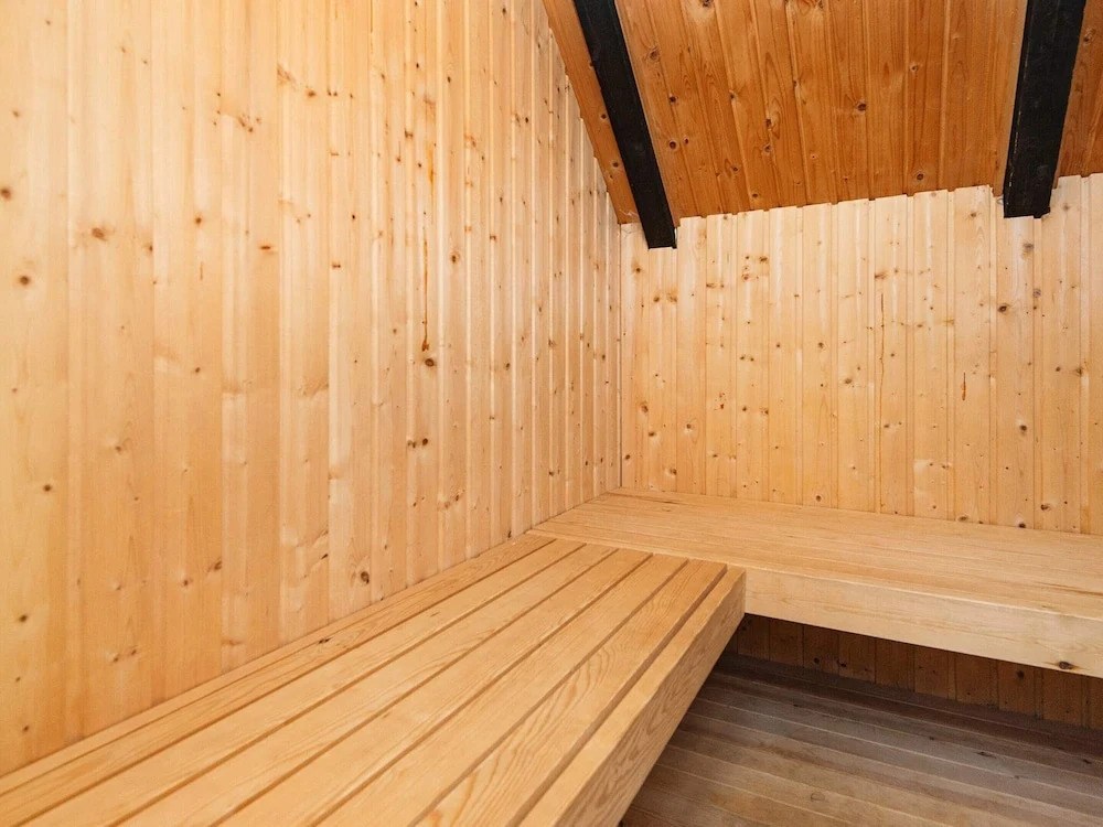 6 person holiday home in Ringkøbing-By Traum
