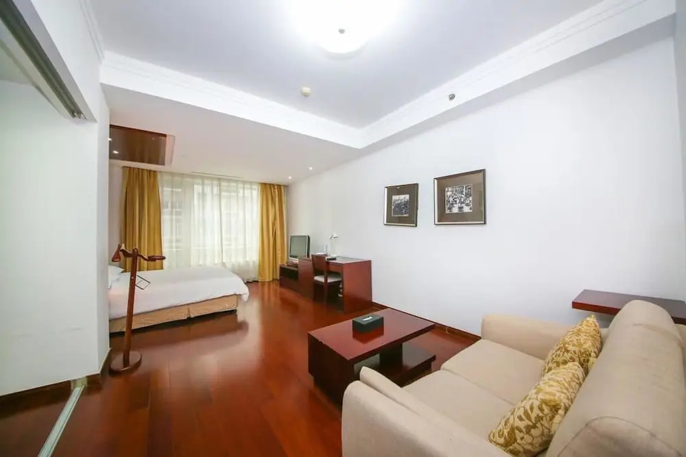 Yuanlai International Serviced Apartment