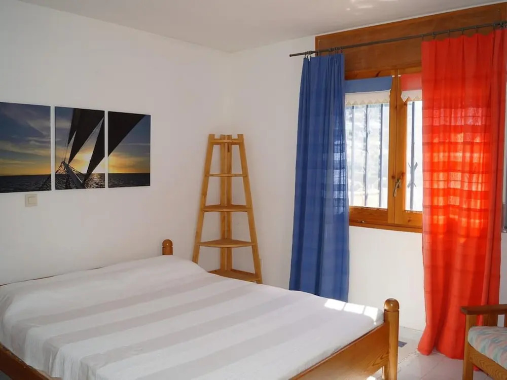 House - 3 Bedrooms - 107931