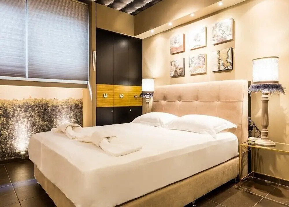 Outstanding studio in Kolonaki near the Metro