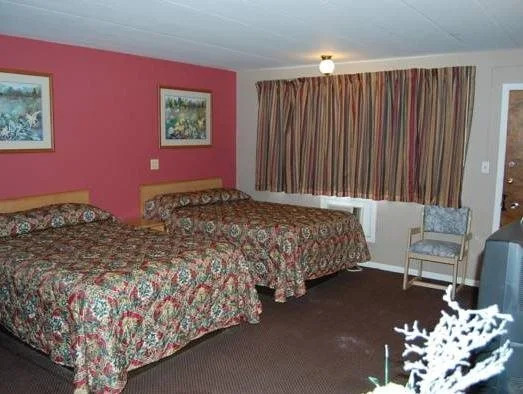 Colony Motel
