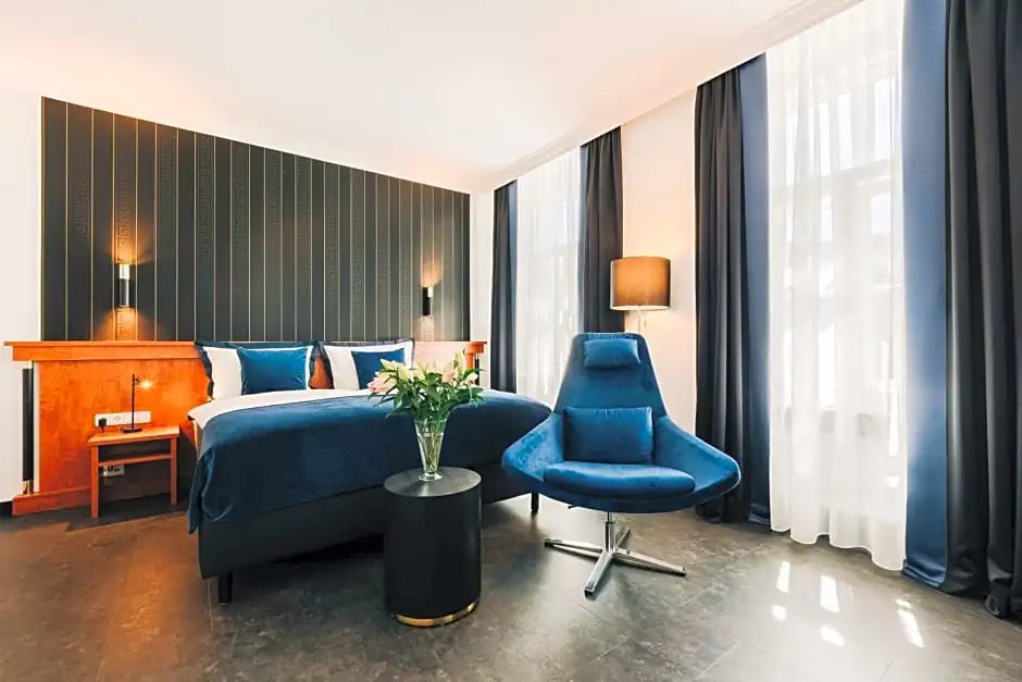 DAS v EVERT Hotel - am Congress Centrum Würzburg