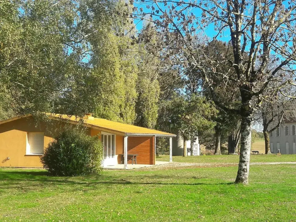 Gite With Terrace in Sauze-vaussais