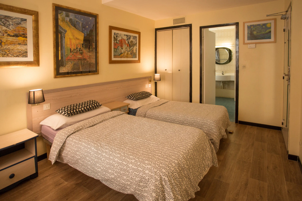 Villa Saint Exupery Beach Hostel