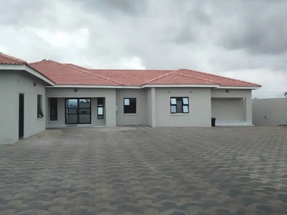 Luxury 2 Bed Self Catering Apartment in Masvingo