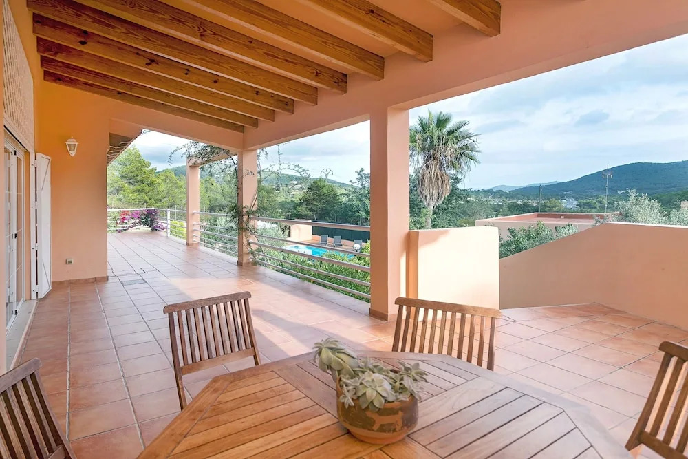 Villa Sol Post