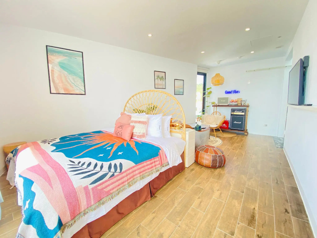 Minimi Inn-Sailrock Beach House