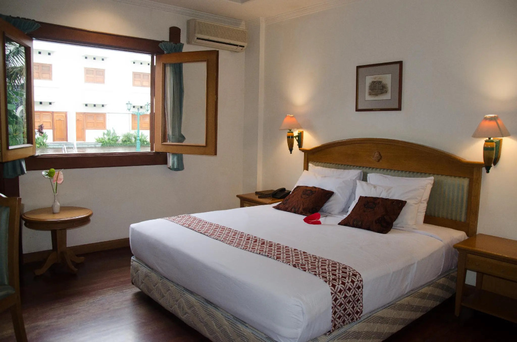 Kresna Hotel