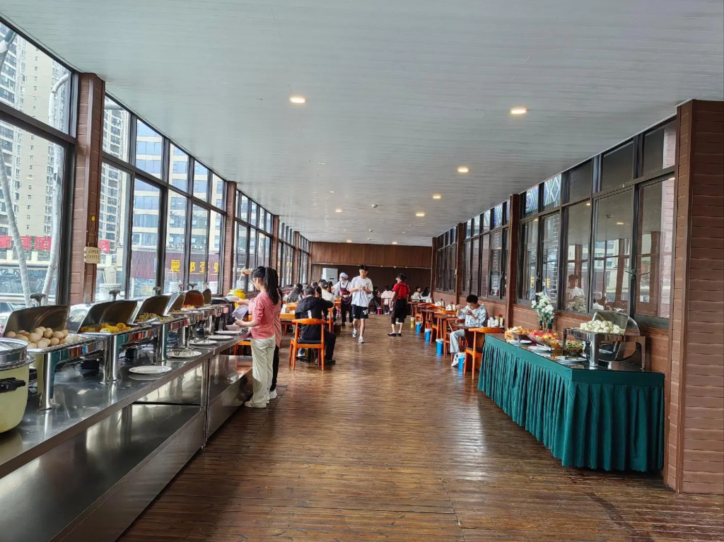 Yanhe Gallery Tianjie Hotel