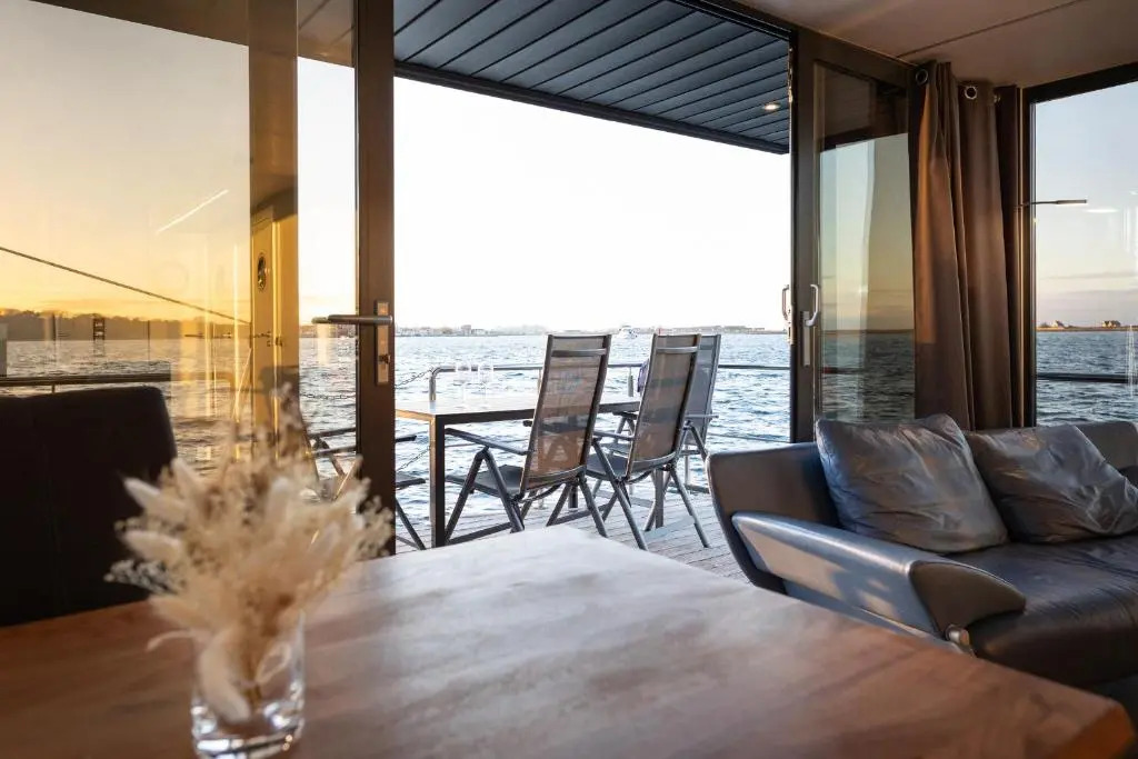 exclusives Hausboot "Opa Wilhelm"