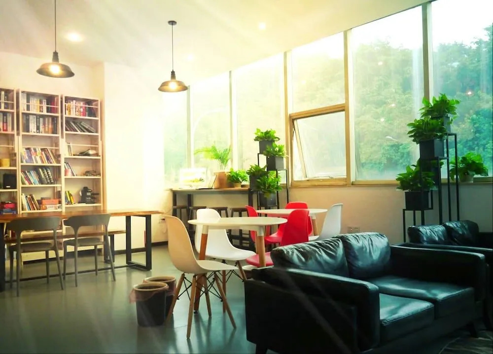 Wu Kong Youth Hostel Yuzhong store