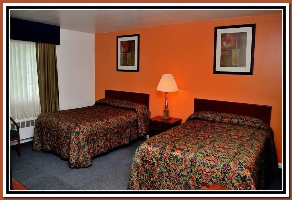 The Cardinal Inn