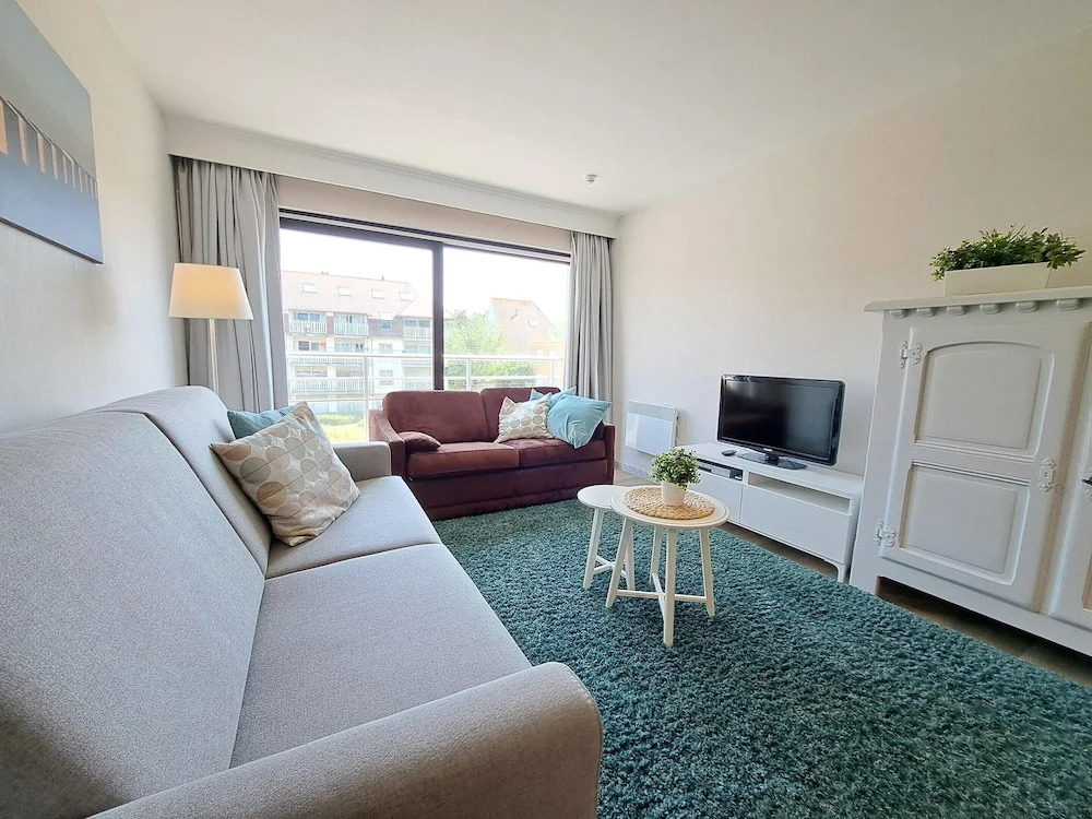 Central Coastal Apartment for 4