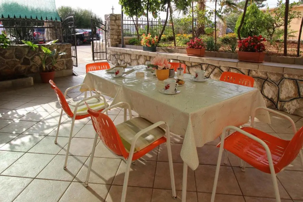 Villa Tiha