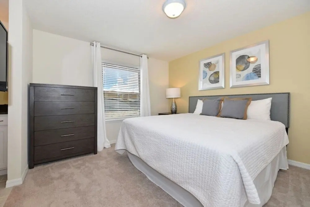 Windsor at Westside-8844MCDJGIL home