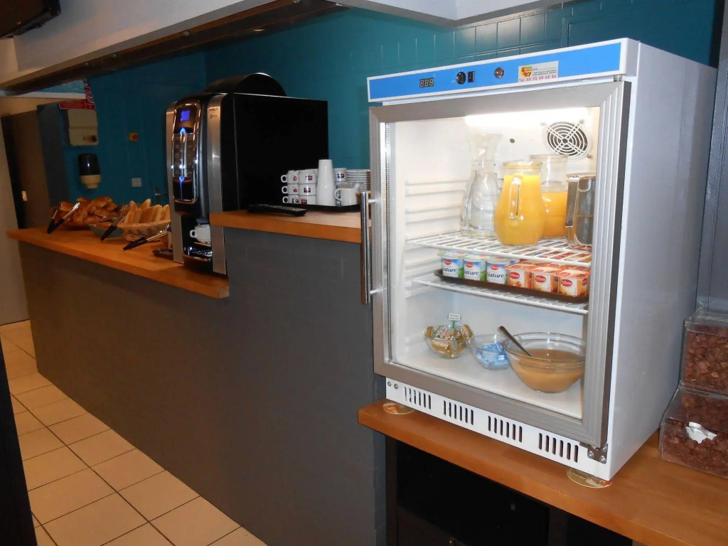 Brit Hôtel Essentiel Limoges Nord Calme, Parking gratuit, accès rapide A20