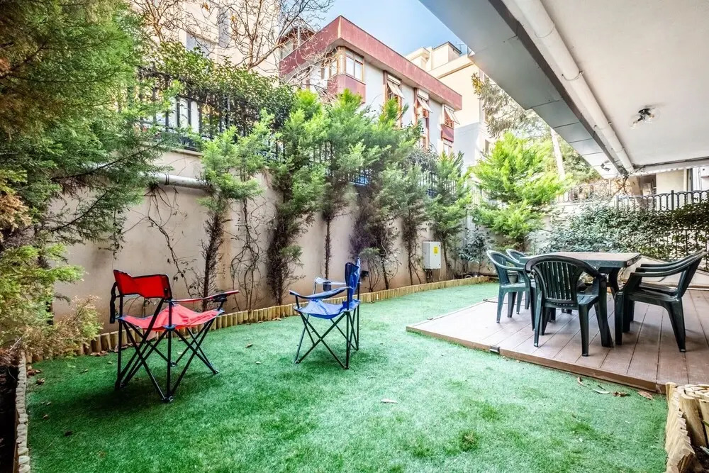 Flat with Backyard near Idealtepe Marmaray Station