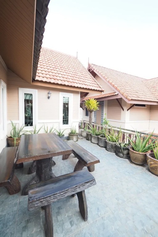 Lana Pool Villa