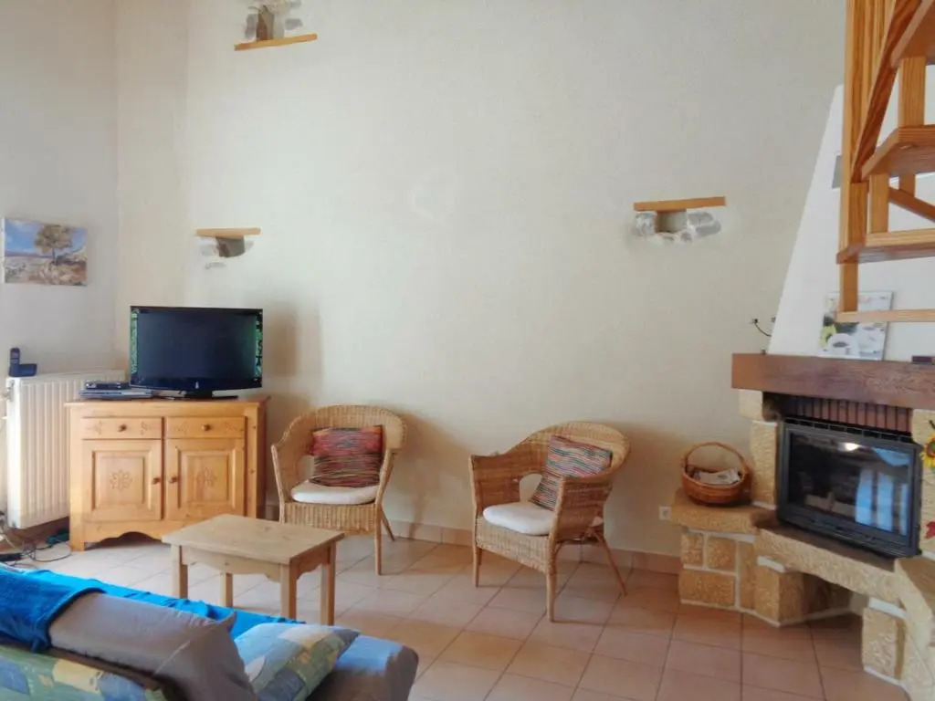 Gîte traditionnel avec terrasse et animaux acceptés - FR-1-496-115