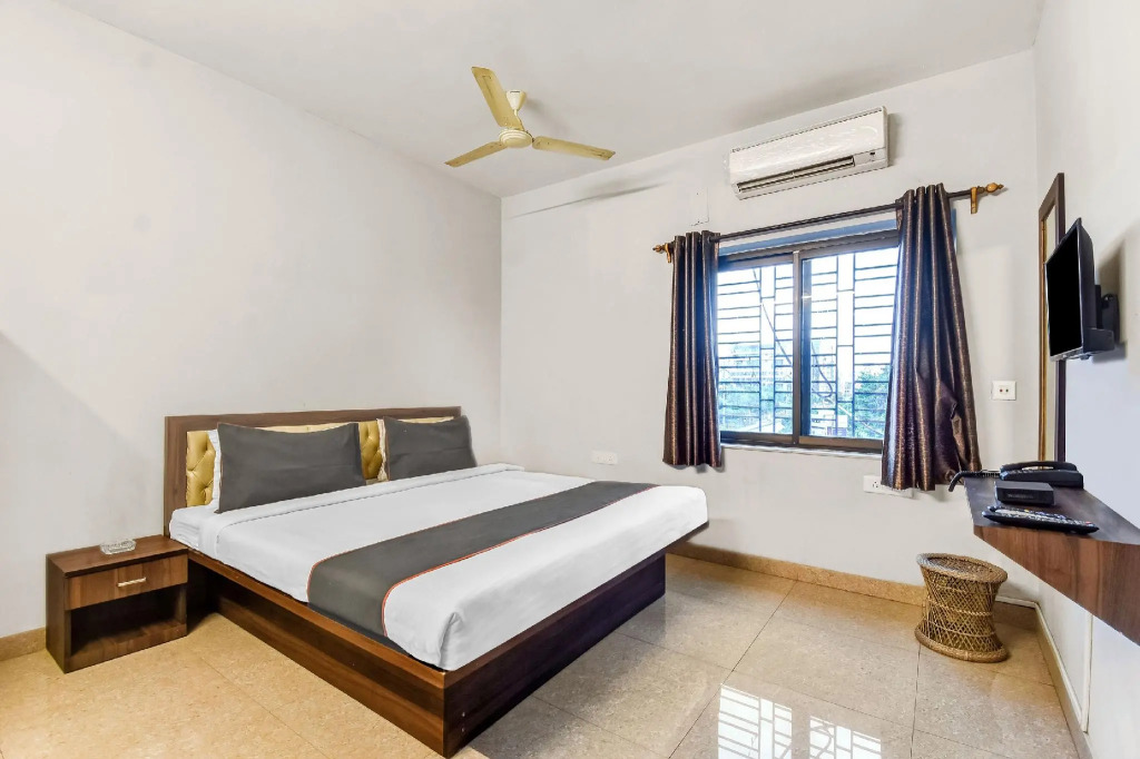 Collection O 82876 The Dusky Inn New Town