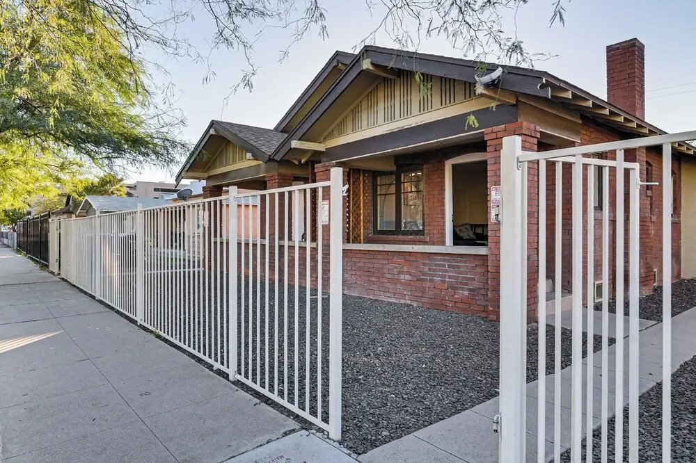Walkable Haven 1 Mi to Dtwn Phoenix & Chase Field!