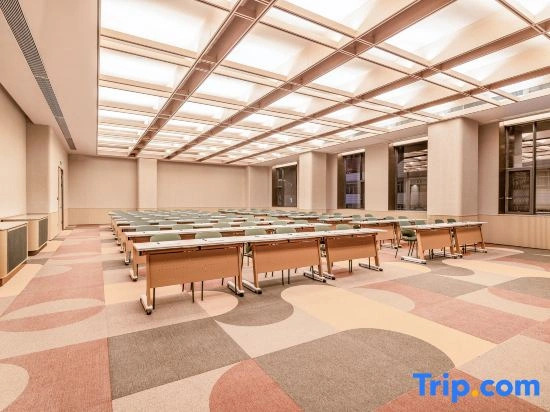 Orange Hotel (Xichang Qionghai 17du Huoba Square)