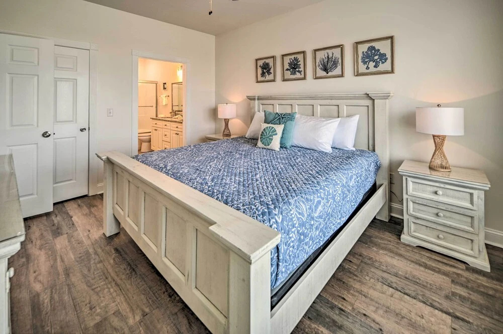 Myrtle Beach Resort Retreat w/ Pool & Pond Views!
