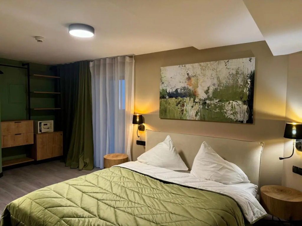 Mountains Hotel