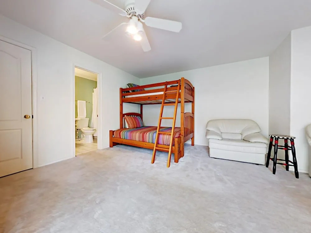 127 E Kingfish Street Home 3 Bedrooms 3 Bathrooms Home