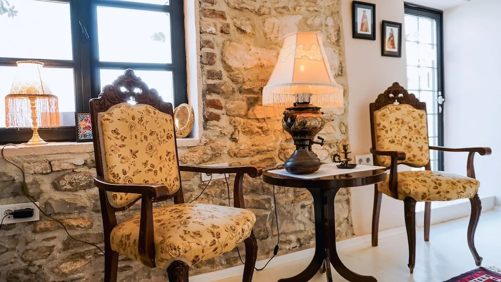 1870 Tas Konak Otel Sanat Sokagi