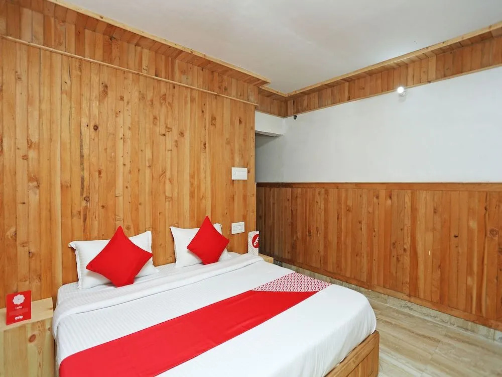 OYO 16895 Holiday Homes