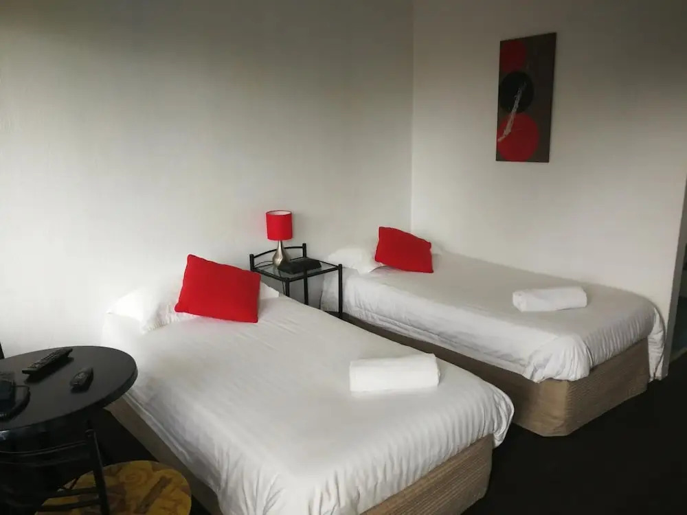 Tamar Cove Motel