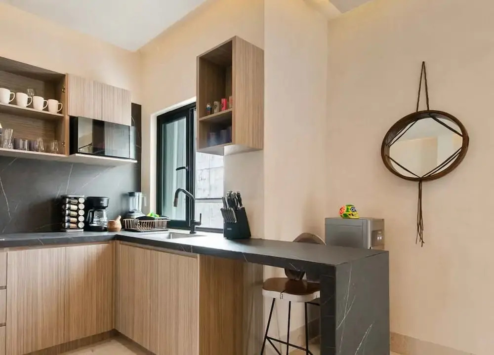 Prime 5th Ave Stay - 4BR With King Beds City Views