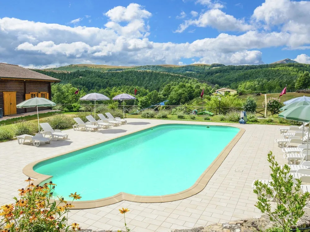 Farmhouse in Pupaggi With Pool, Terrace, Garden, Bicycles