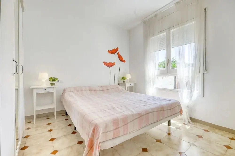 Apartment in Rosas Near Platja de Roses Beach
