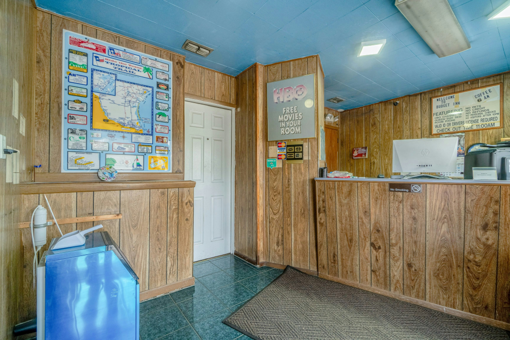 OYO Budget Inn Falfurrias Hwy 281