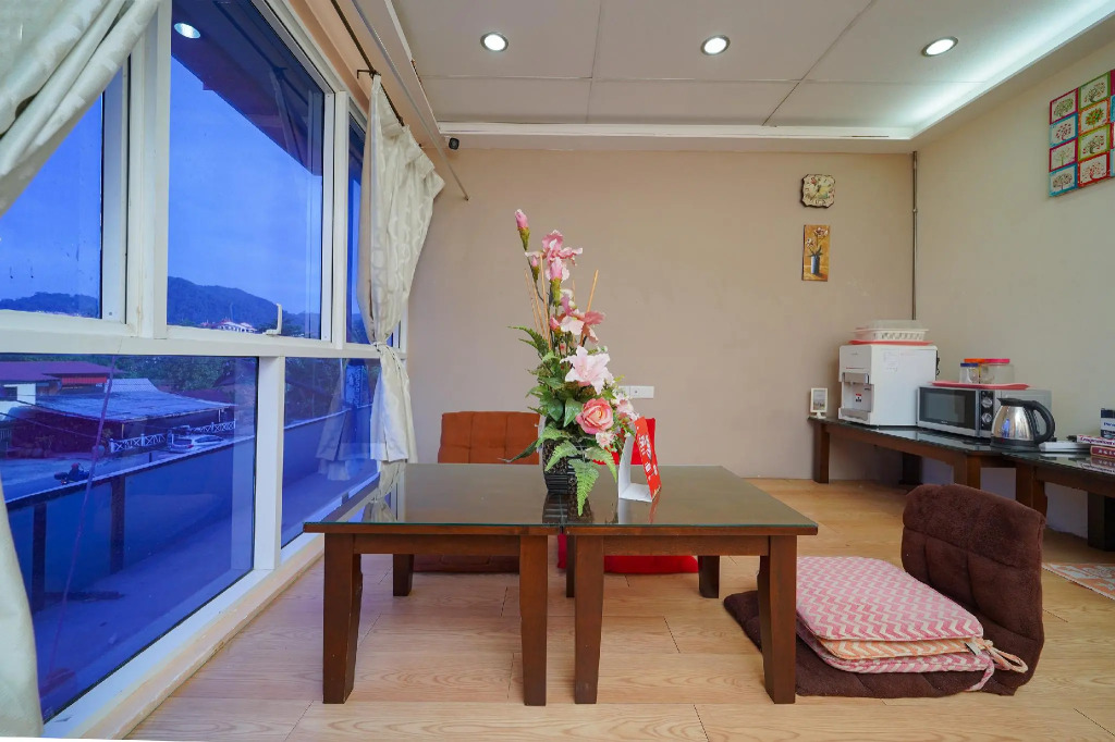 Hotel O V Stay Guesthouse